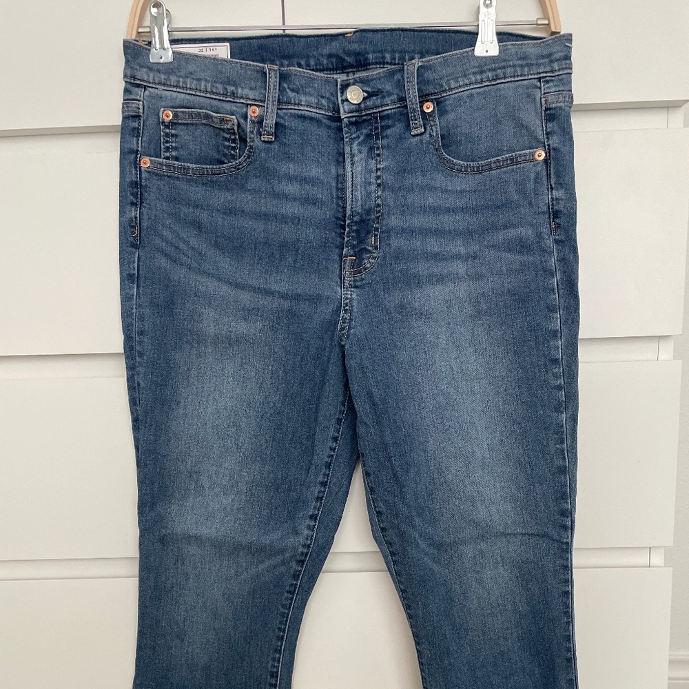 GAP TRUE SKINNY HIGH RISE - 14 R / 32 waist